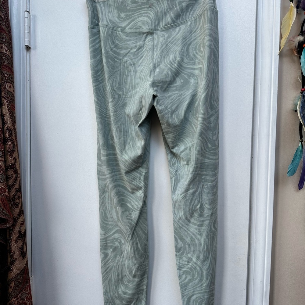 Pattern Leggings - Picture 2 of 2